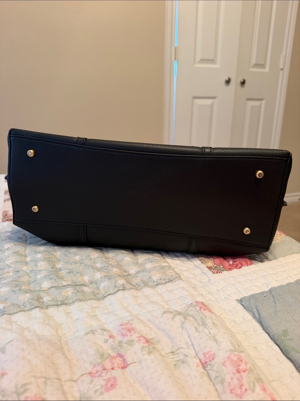 Tory Burch Black Leather Tote with Tan Tag - Picture 3 of 9